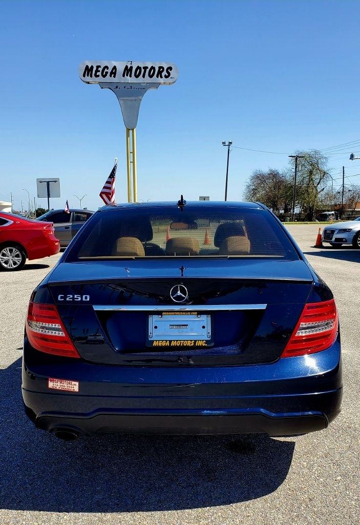 Mercedes-Benz C-Class  2012