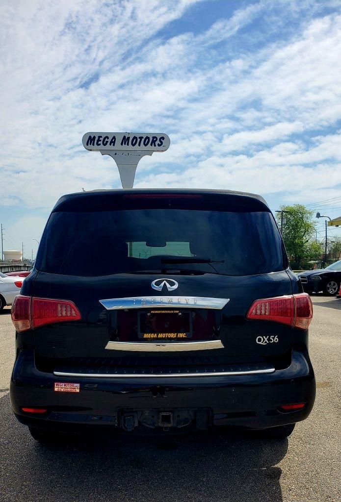 Infiniti QX56  2012