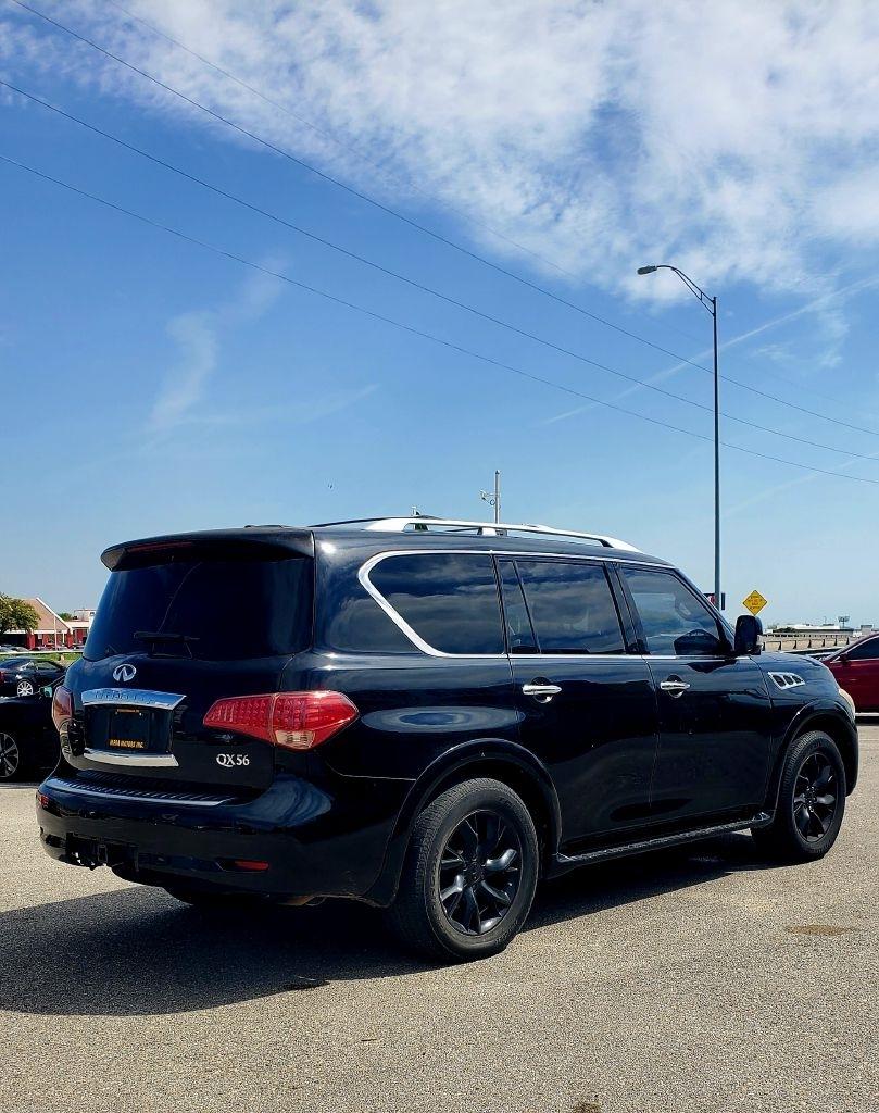 Infiniti QX56  2012