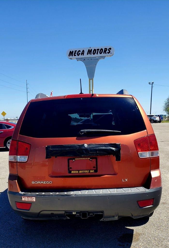 Kia Borrego  2009