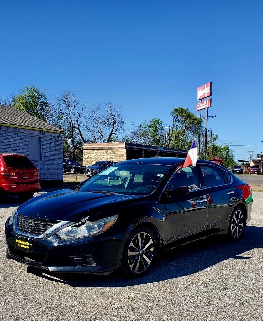 Nissan Altima  2016