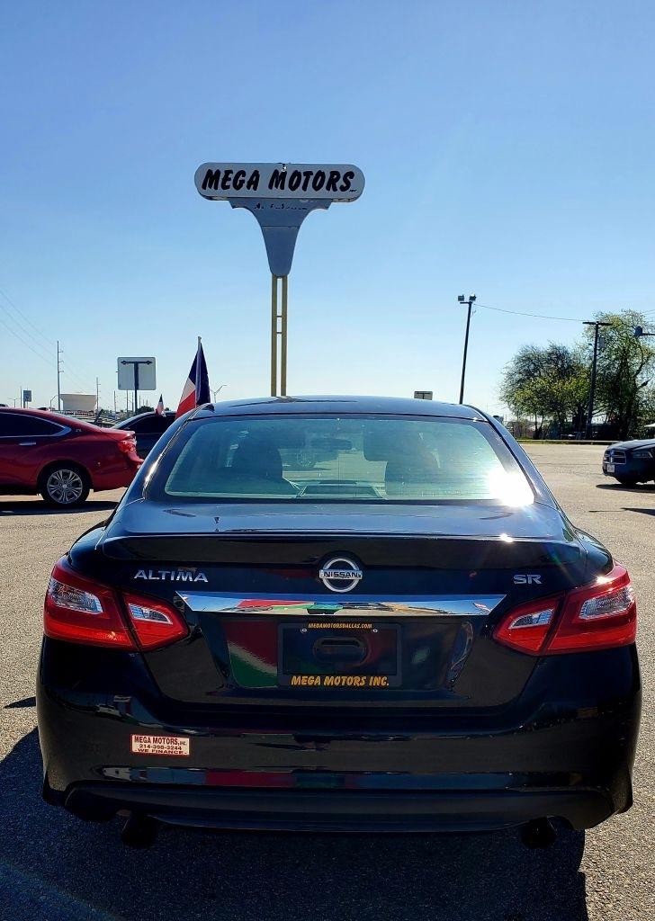 Nissan Altima  2016