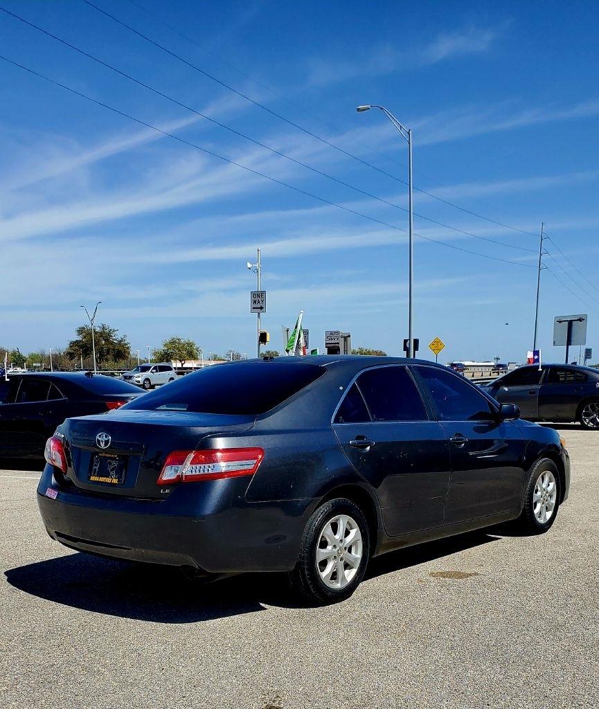 Toyota Camry  2011