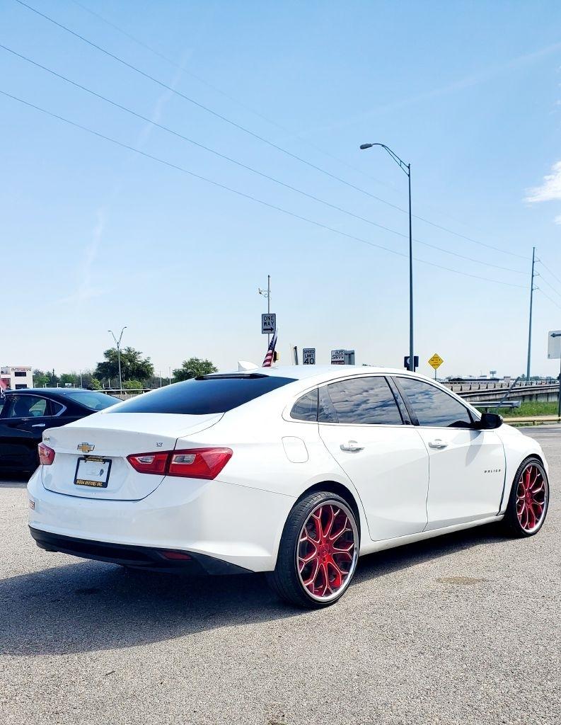 Chevrolet Malibu  2016