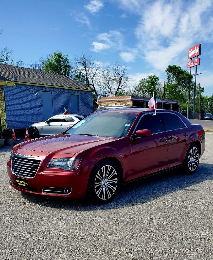 Chrysler 300  2014