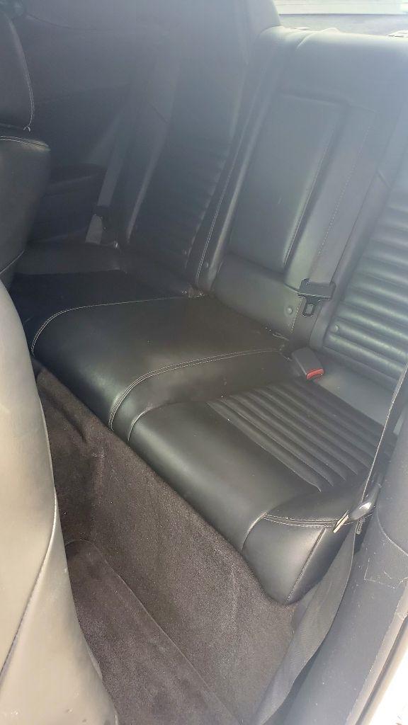 Dodge Challenger  2010