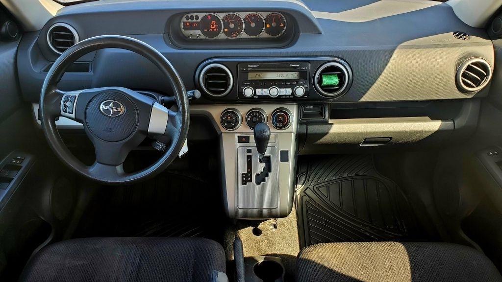 Scion xB  2008