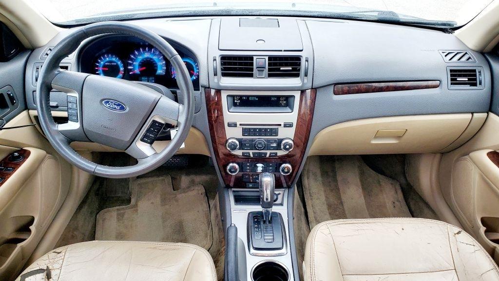 Ford Fusion  2012