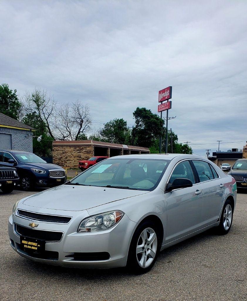 Chevrolet Malibu  2012