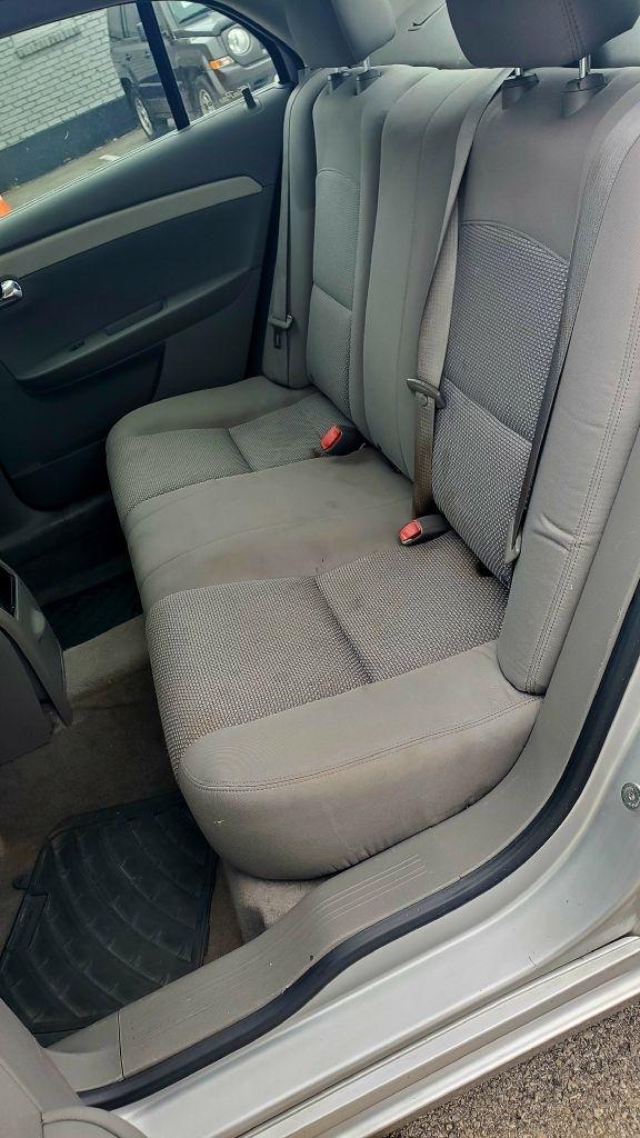 Chevrolet Malibu  2012