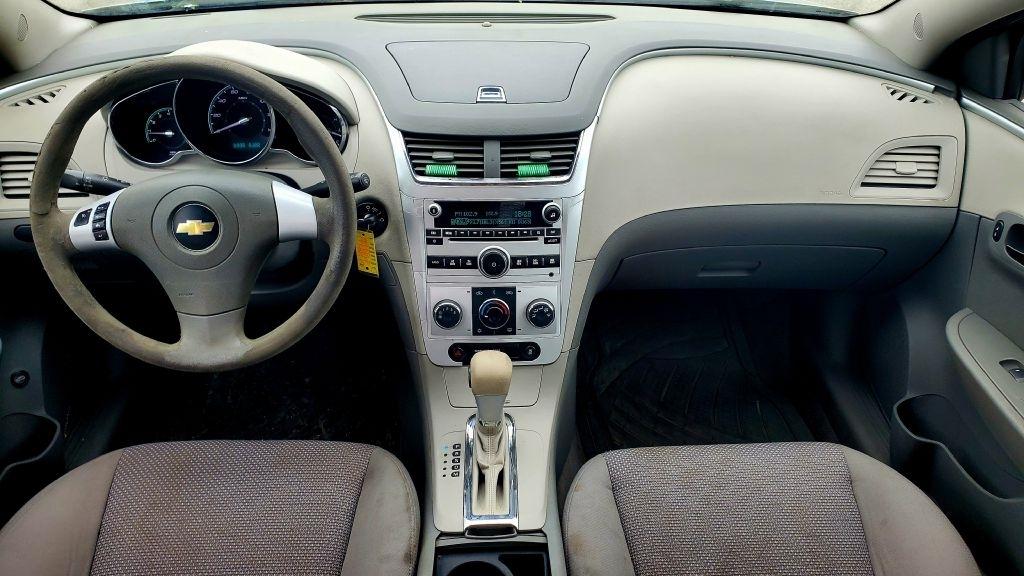 Chevrolet Malibu  2012