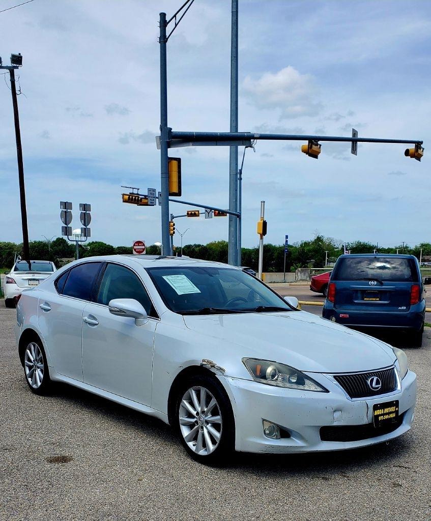 Lexus IS  2010
