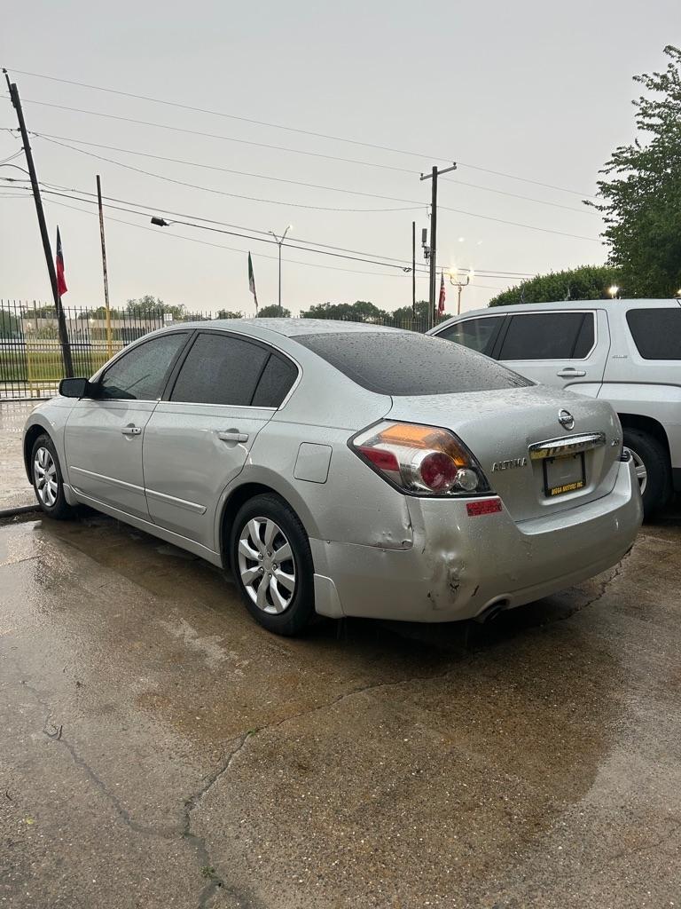Nissan Altima  2012