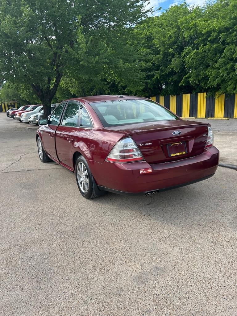 Ford Taurus  2008
