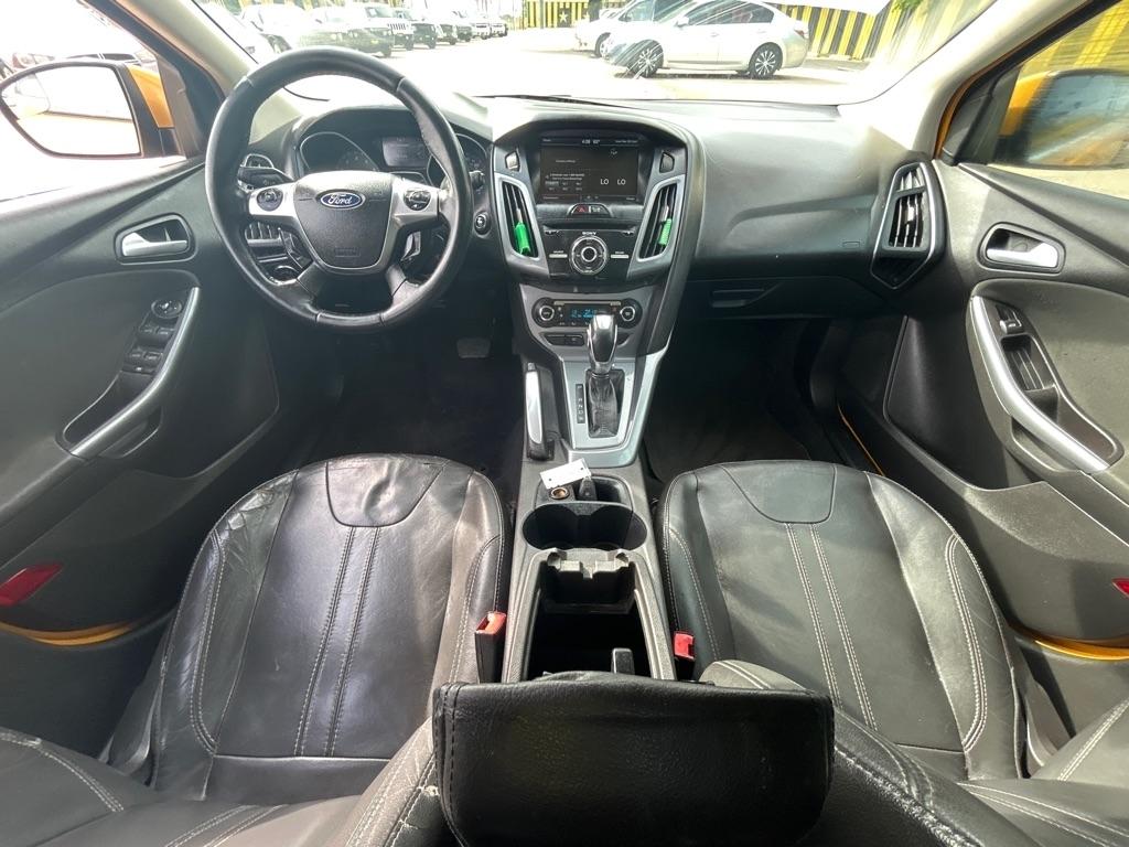 Ford Focus  2012