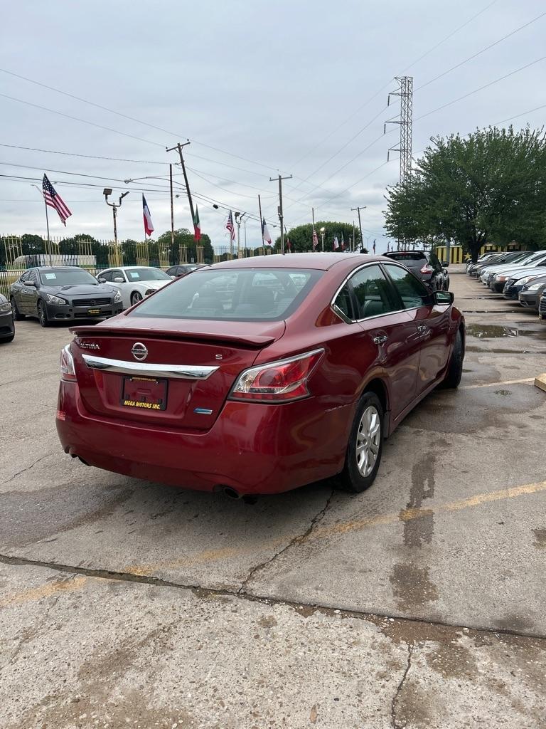 Nissan Altima  2014