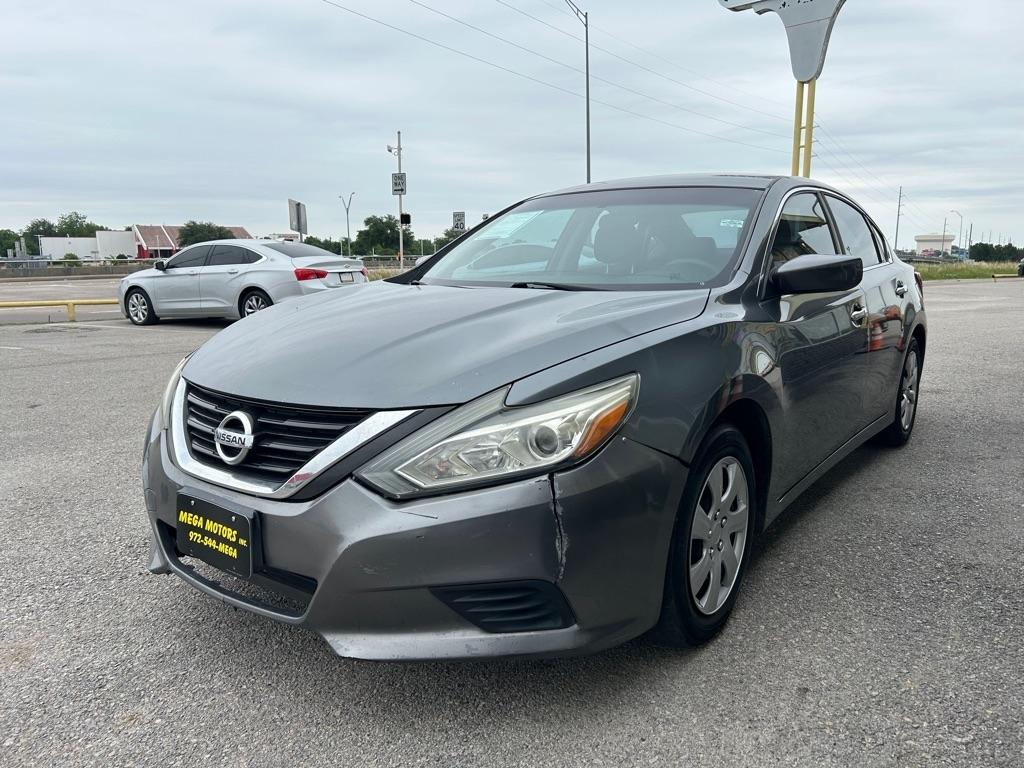 Nissan Altima  2016