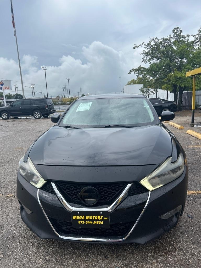 Nissan Maxima  2018