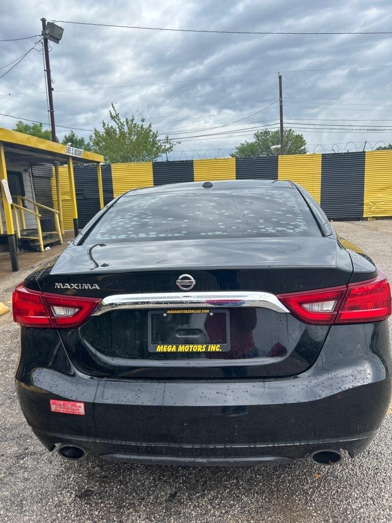 Nissan Maxima  2018