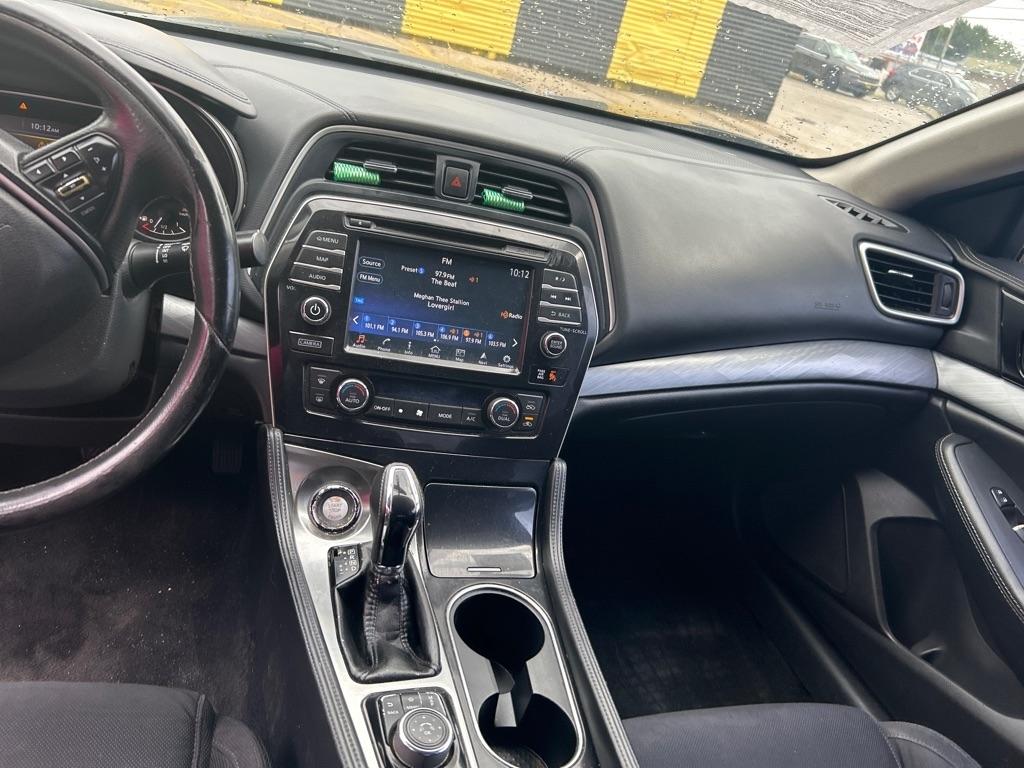 Nissan Maxima  2018