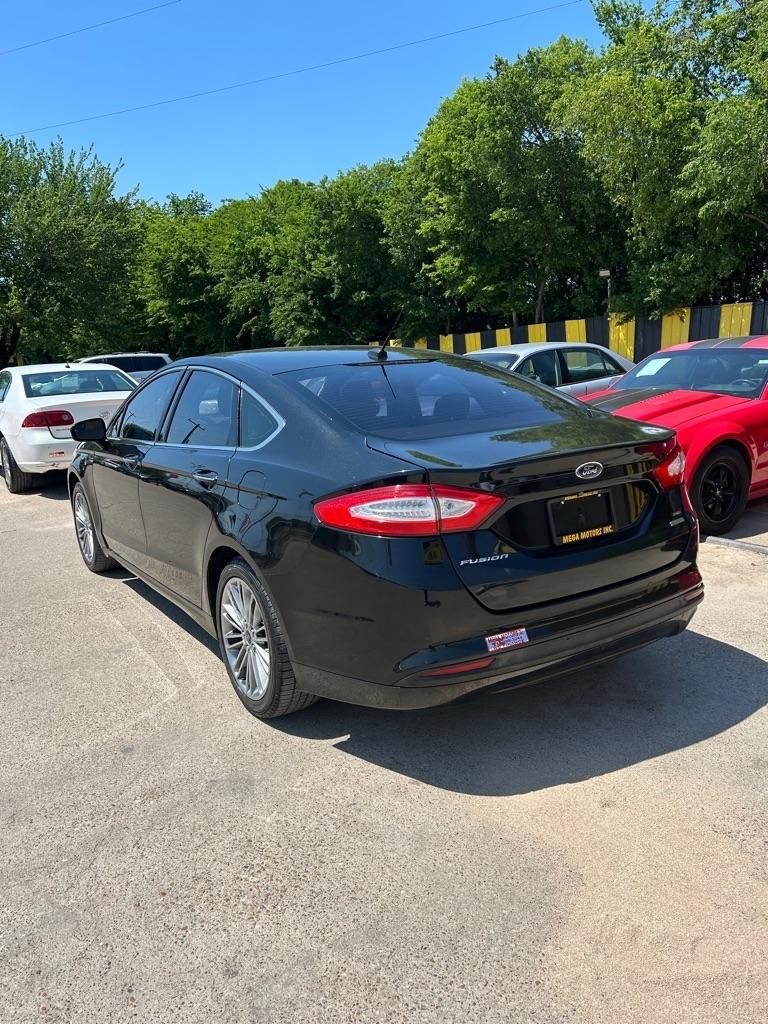 2015 Ford Fusion SE FWD's photo
