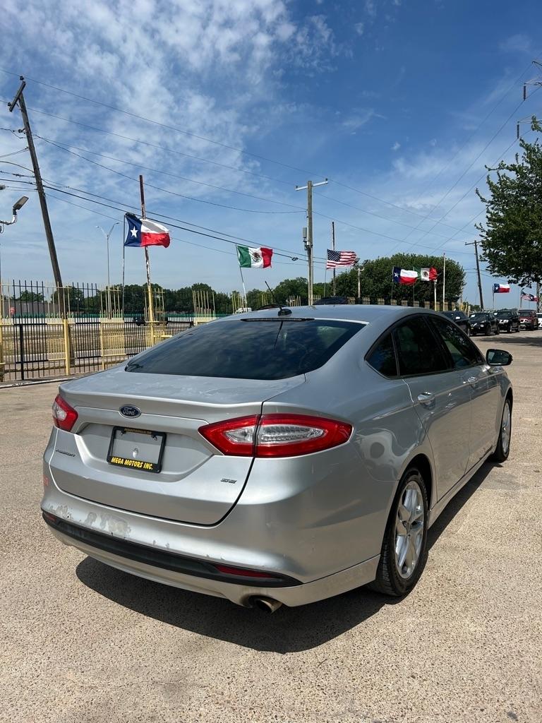 Ford Fusion  2013