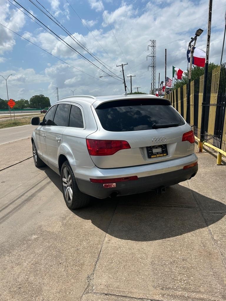 Audi Q7  2008