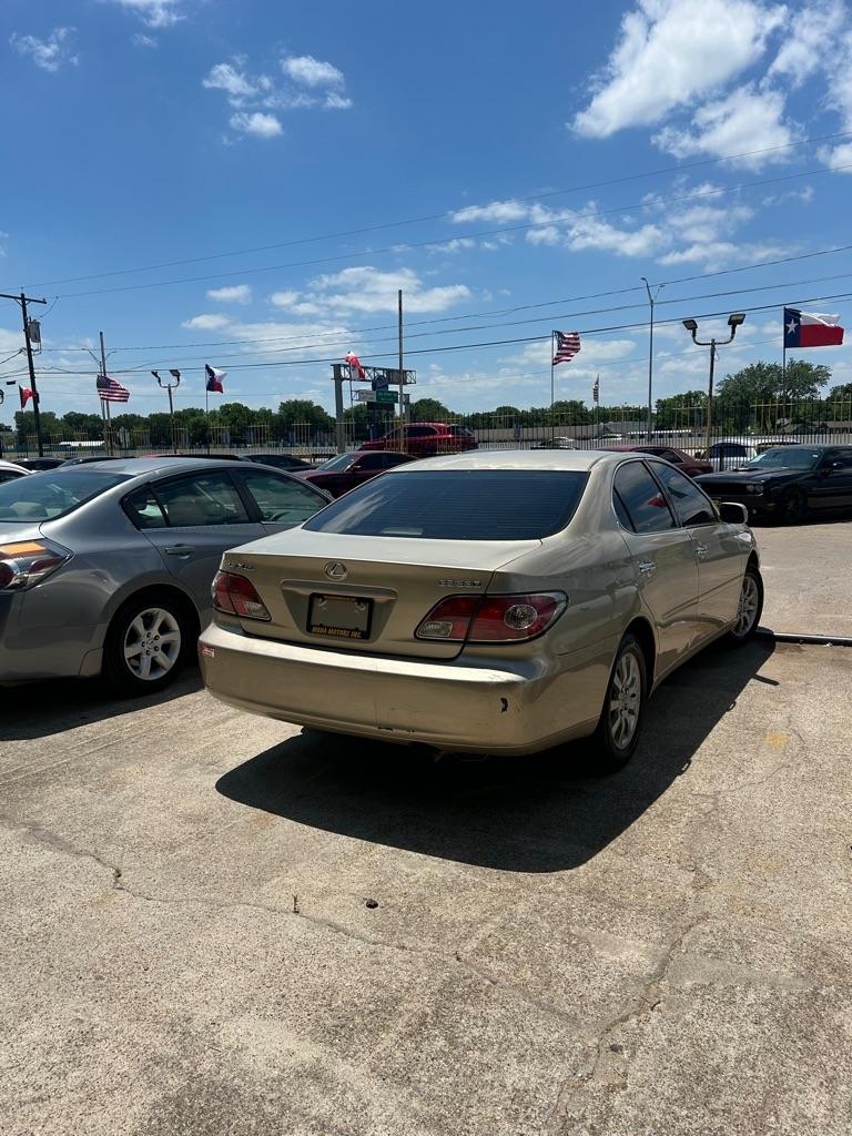 2004 Lexus ES 350 330's photo