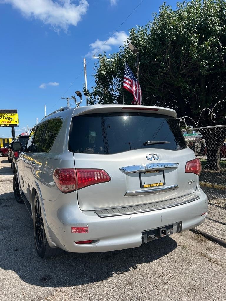 Infiniti QX56  2013