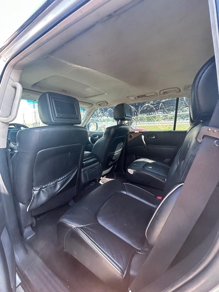 Infiniti QX56  2013