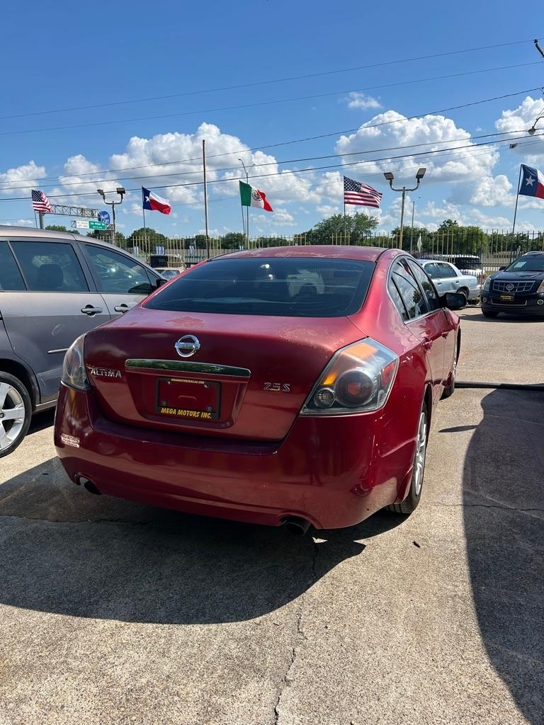 Nissan Altima  2009