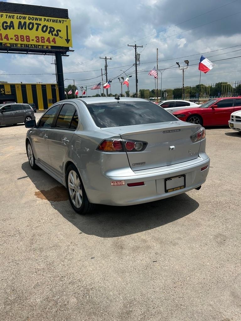 Mitsubishi Lancer  2012