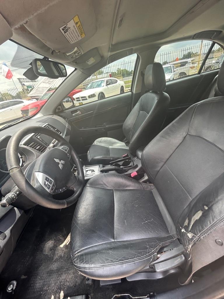 Mitsubishi Lancer  2012