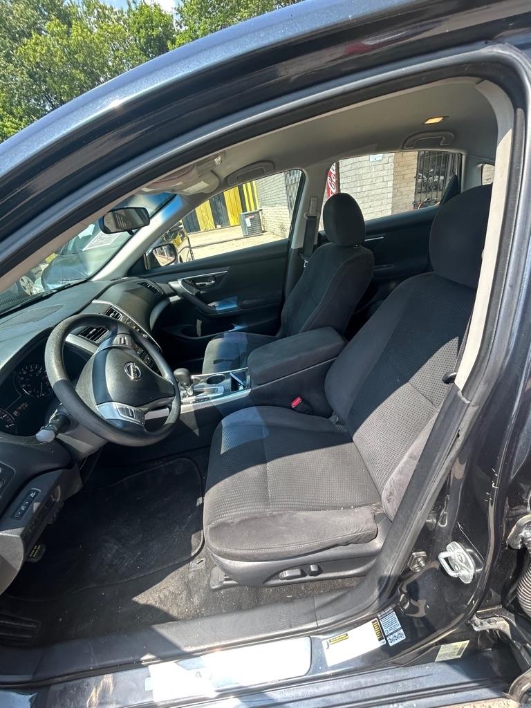 Nissan Altima  2014