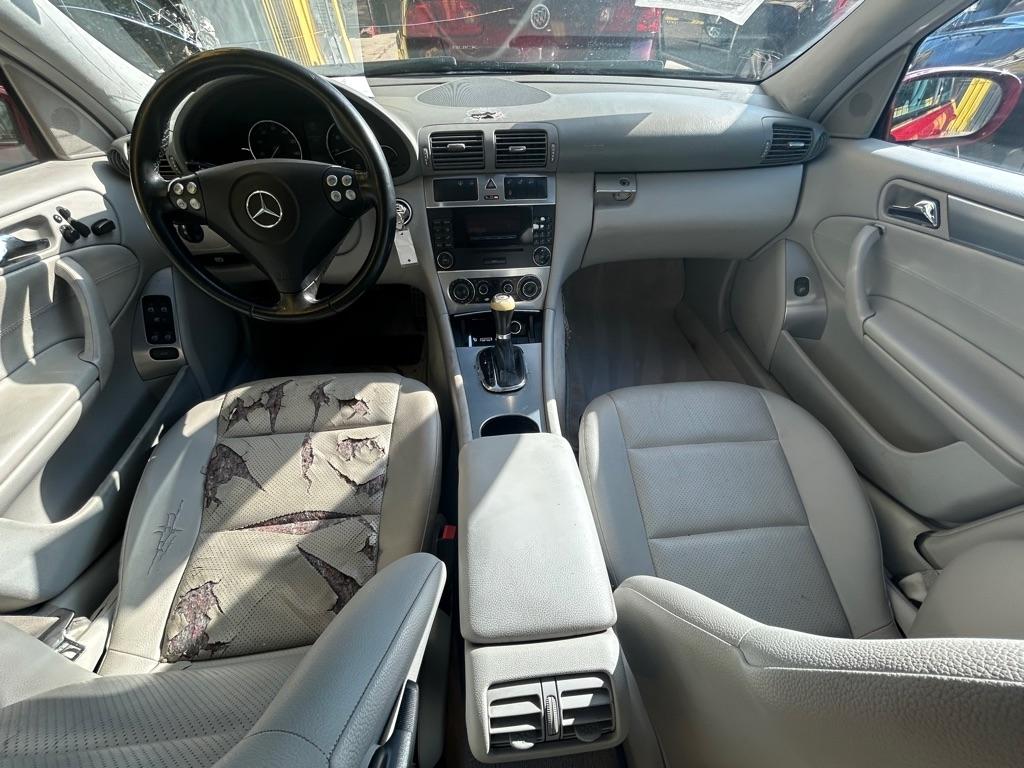 Mercedes-Benz C-Class  2005