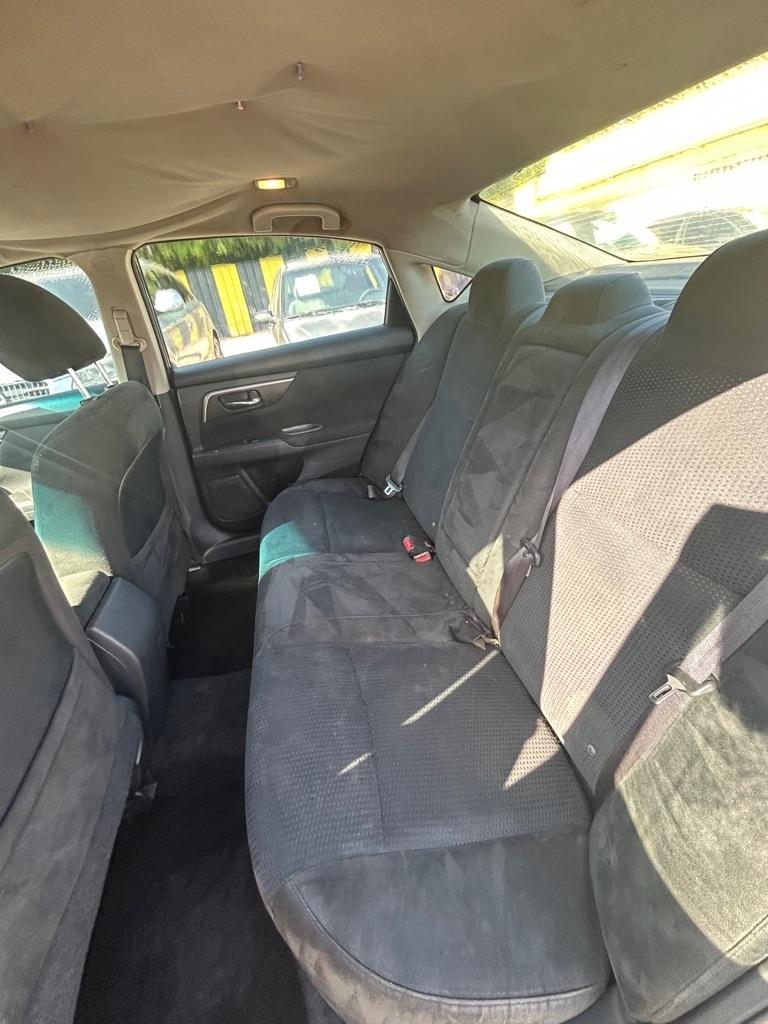 Nissan Altima  2015