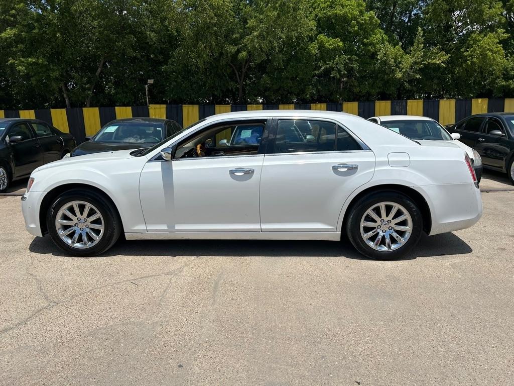 Chrysler 300  2013
