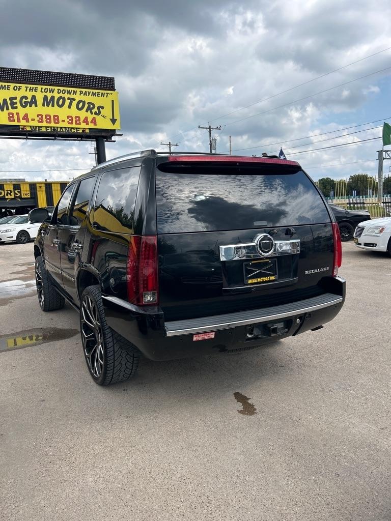 Cadillac Escalade  2008