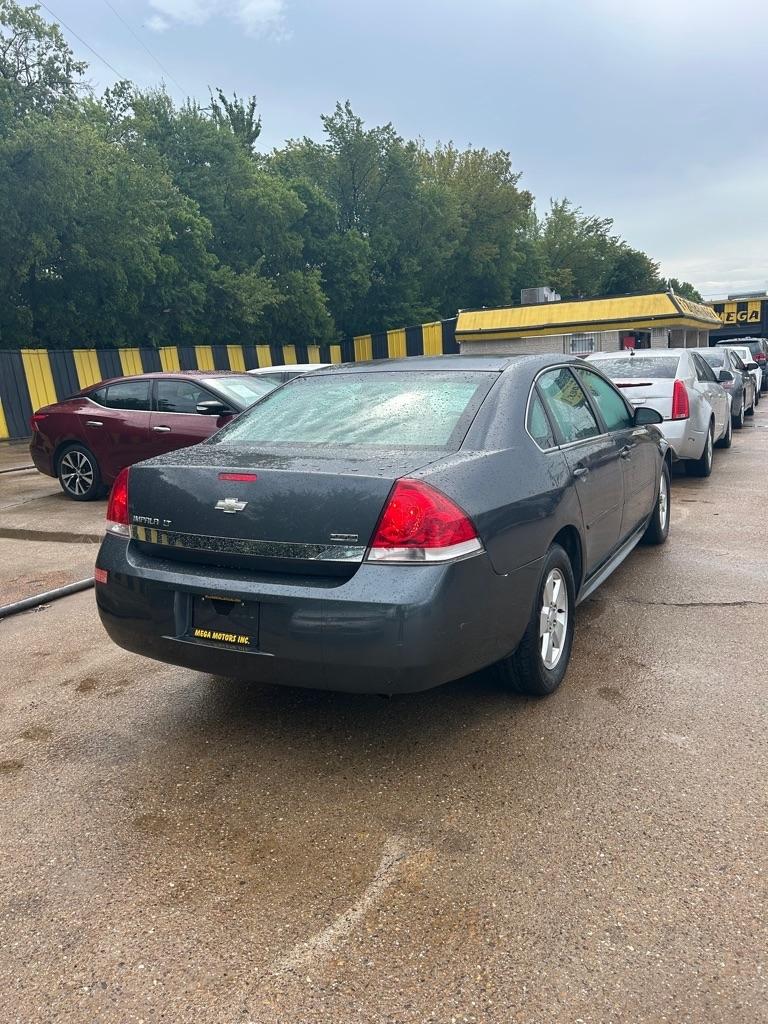 Chevrolet Impala  2010