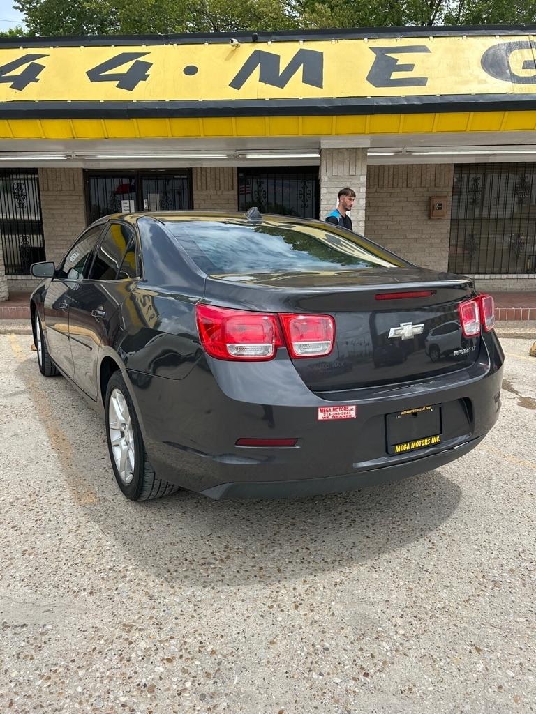 Chevrolet Malibu  2013