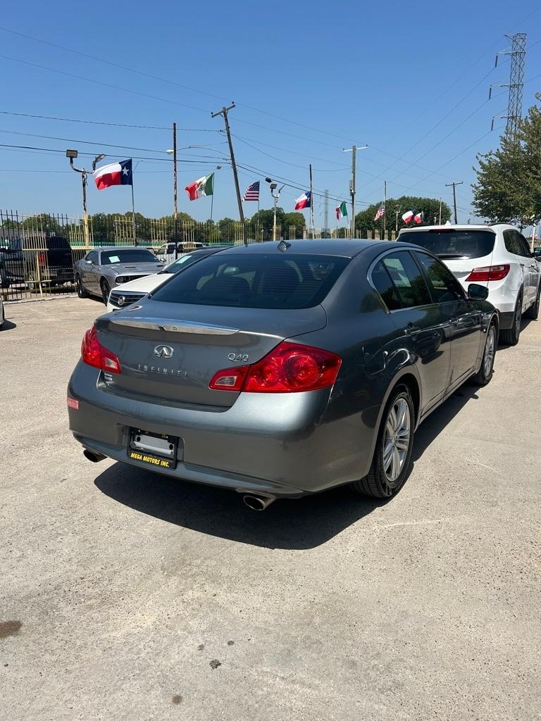 Infiniti Q40  2015
