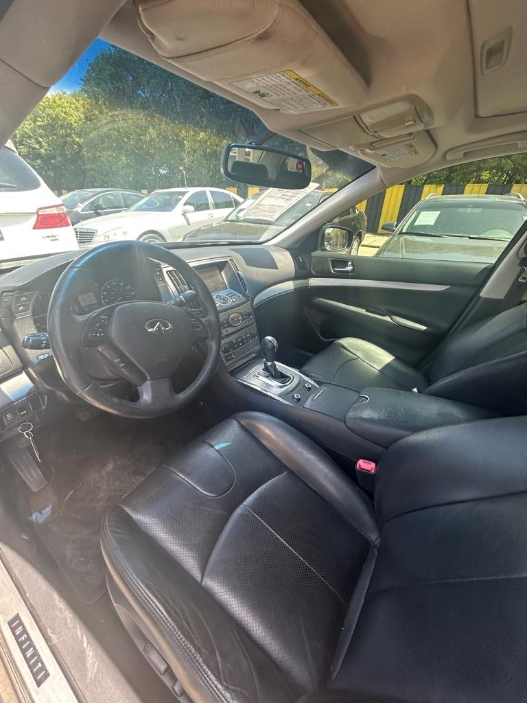 Infiniti Q40  2015