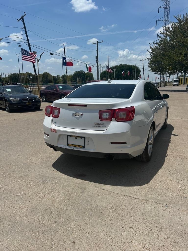 Chevrolet Malibu  2015