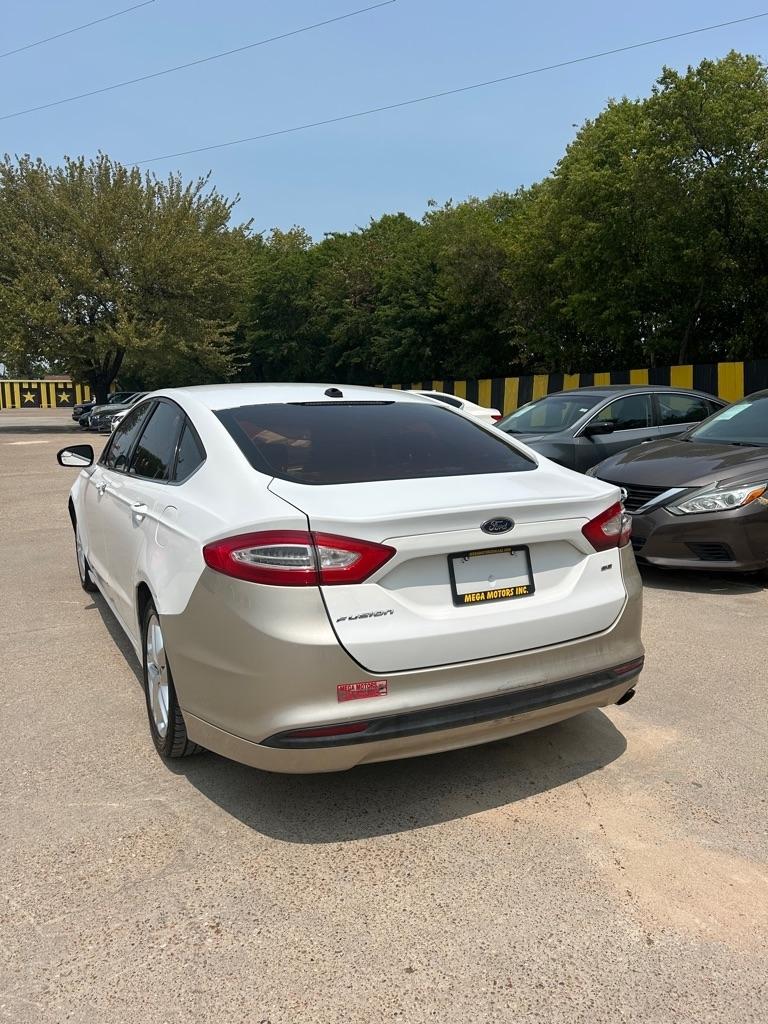 Ford Fusion  2013