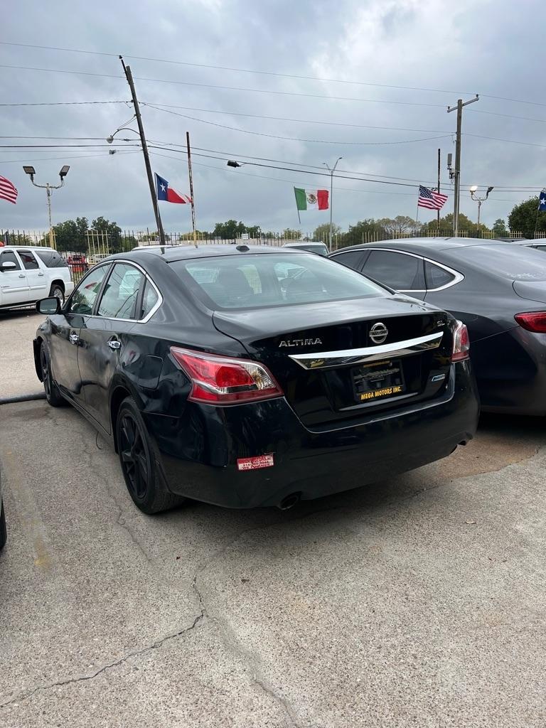 Nissan Altima  2013