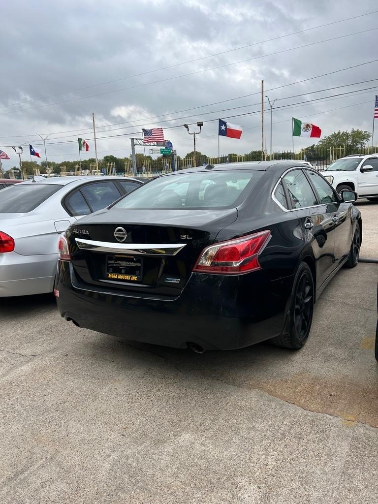 Nissan Altima  2013