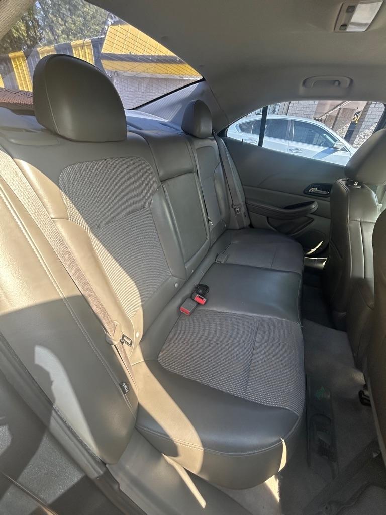 Chevrolet Malibu  2015