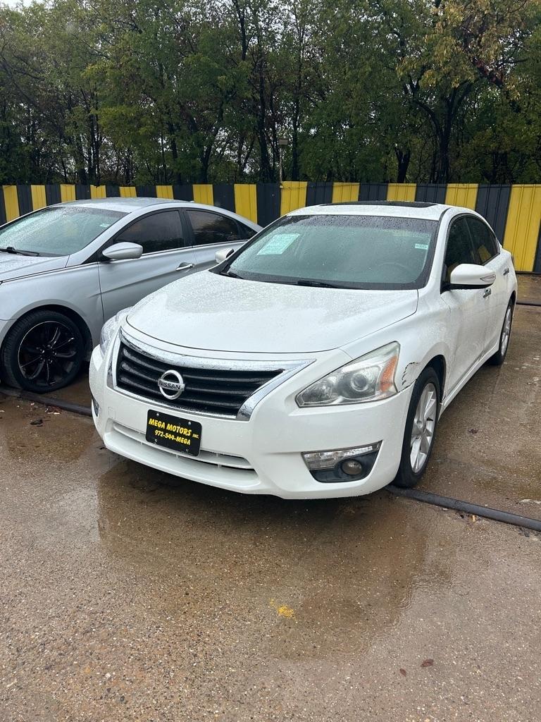 Nissan Altima  2014