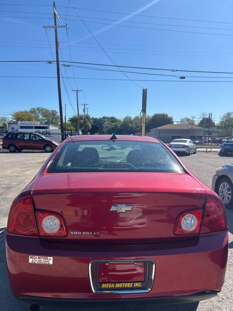 Chevrolet Malibu  2012