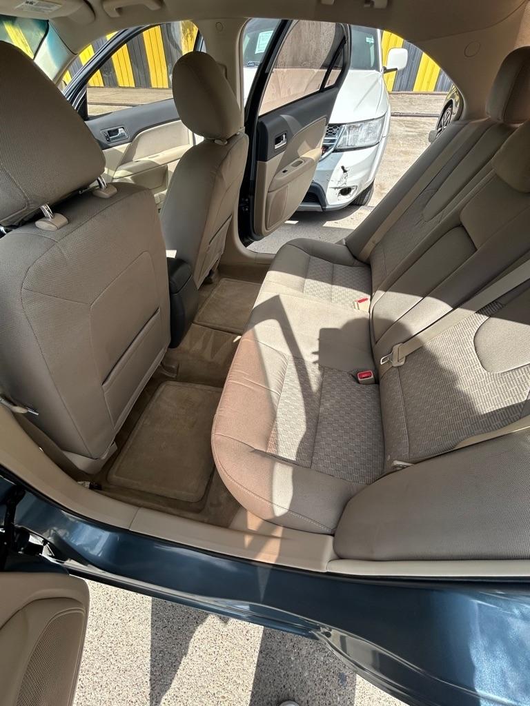 Ford Fusion  2012
